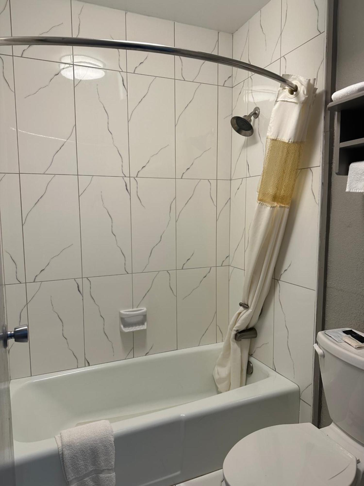 Executive Inn Locust Grove By Capital O Esterno foto