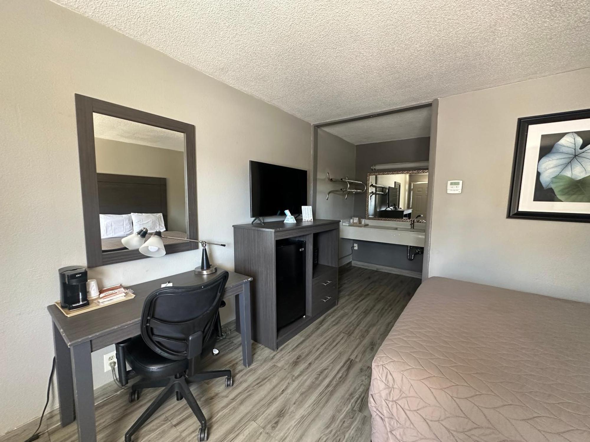 Executive Inn Locust Grove By Capital O Esterno foto