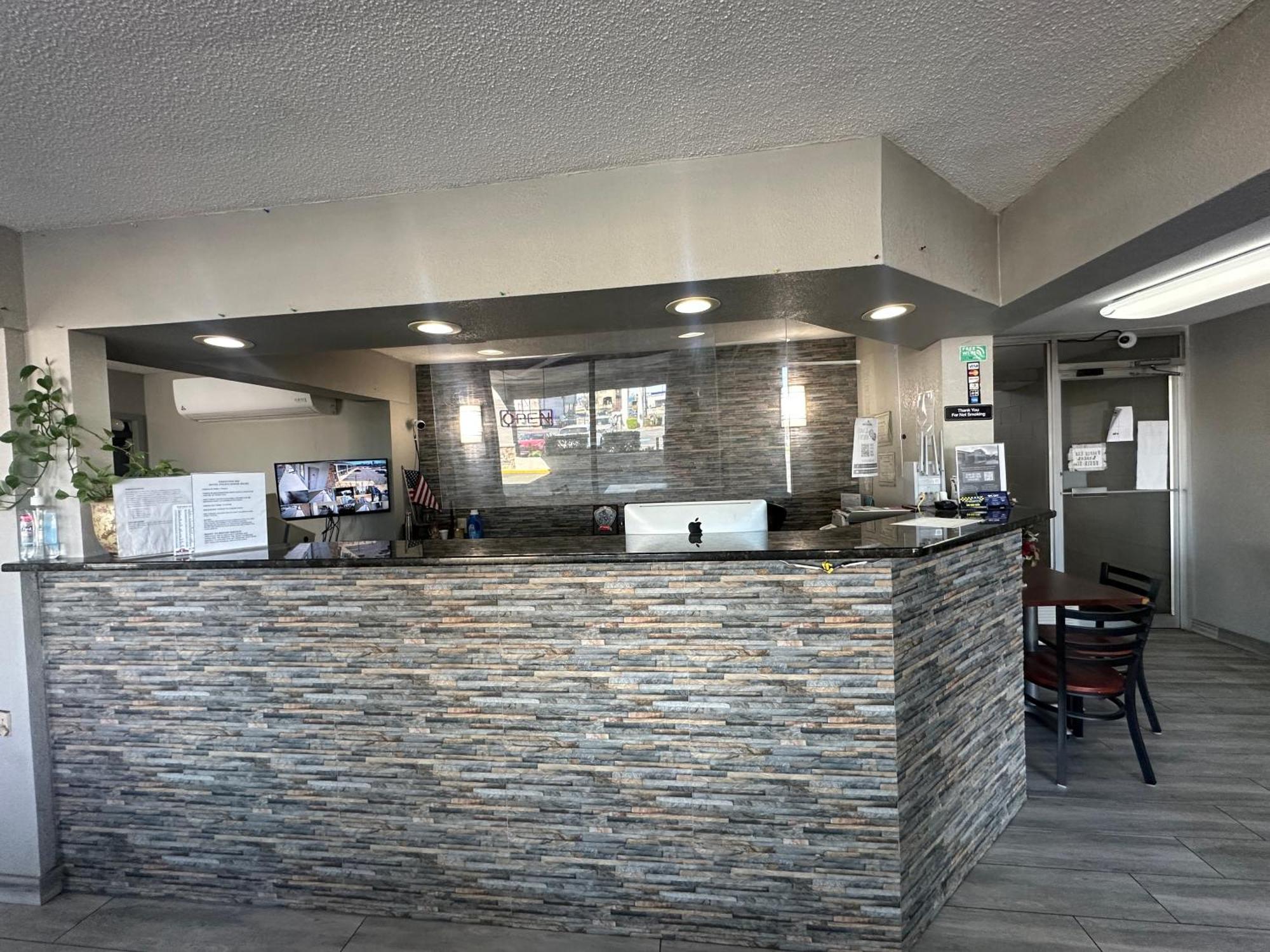Executive Inn Locust Grove By Capital O Esterno foto